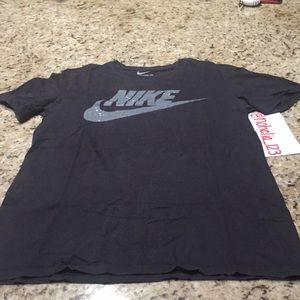 Men’s Nike Tee